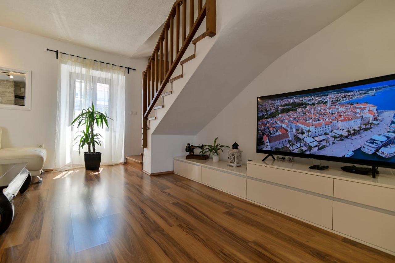 Apartman Ciciliani Trogir Exterior photo