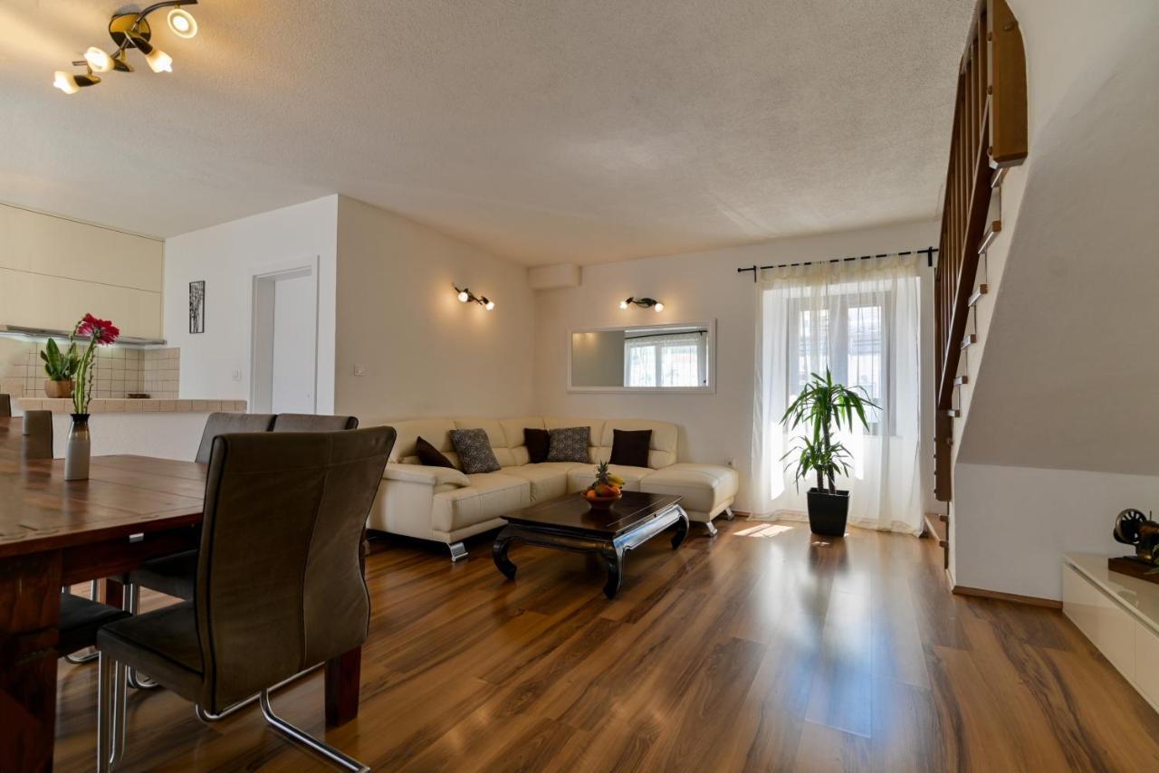 Apartman Ciciliani Trogir Exterior photo