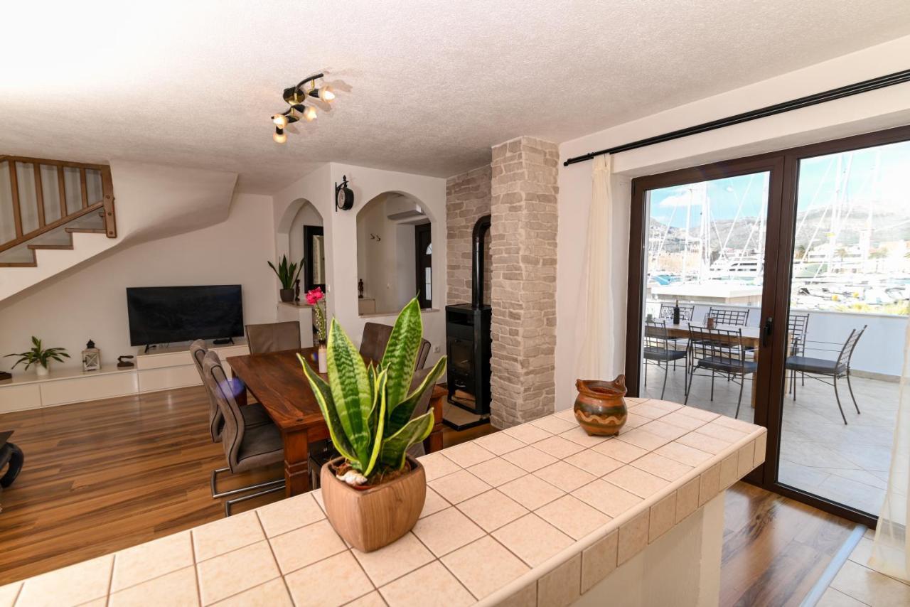 Apartman Ciciliani Trogir Exterior photo