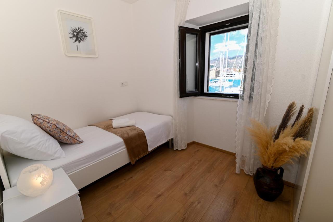 Apartman Ciciliani Trogir Exterior photo