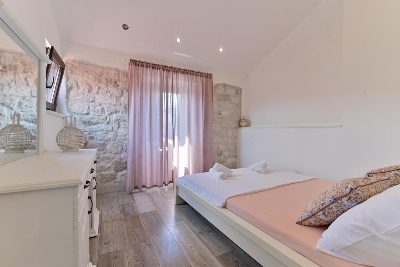 Apartman Ciciliani Trogir Exterior photo