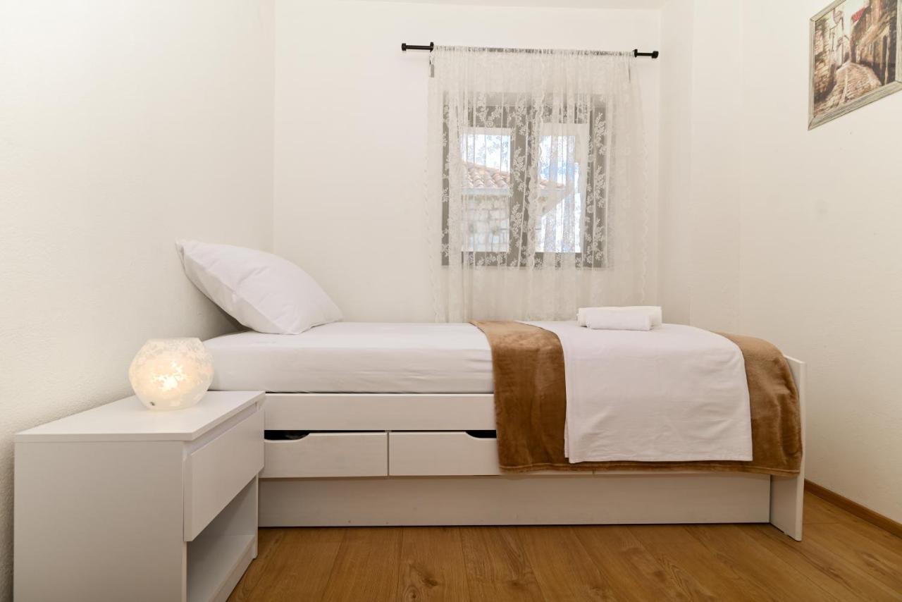 Apartman Ciciliani Trogir Exterior photo